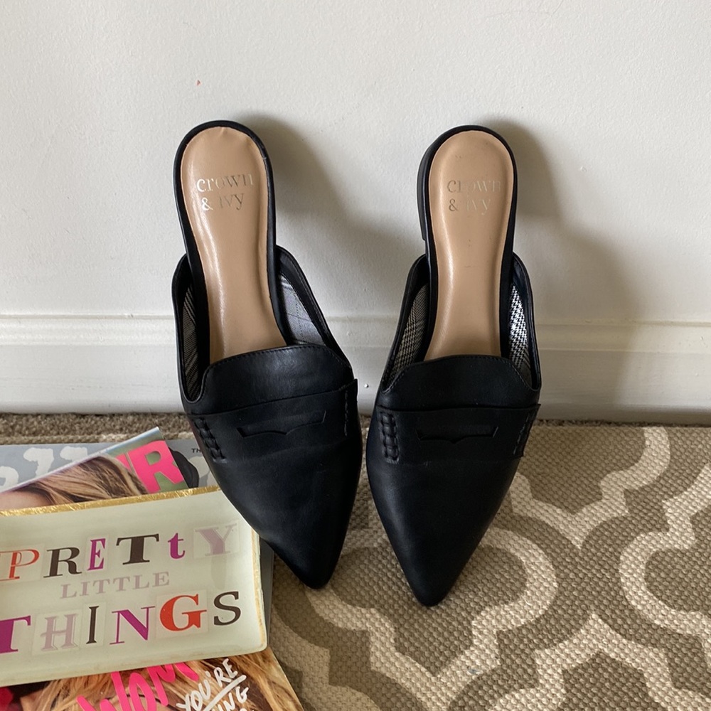 NEW “Crown & Ivy “ Tammy black pointed toe mule; size 7.5 - Picture 7 of 8